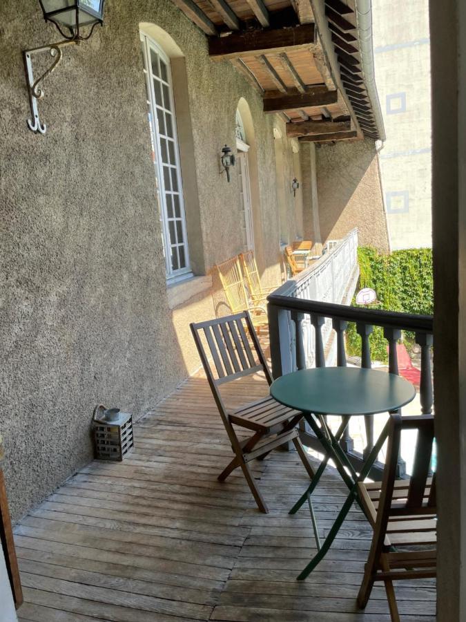 La Maison Aux Murs Anciens Et Ses