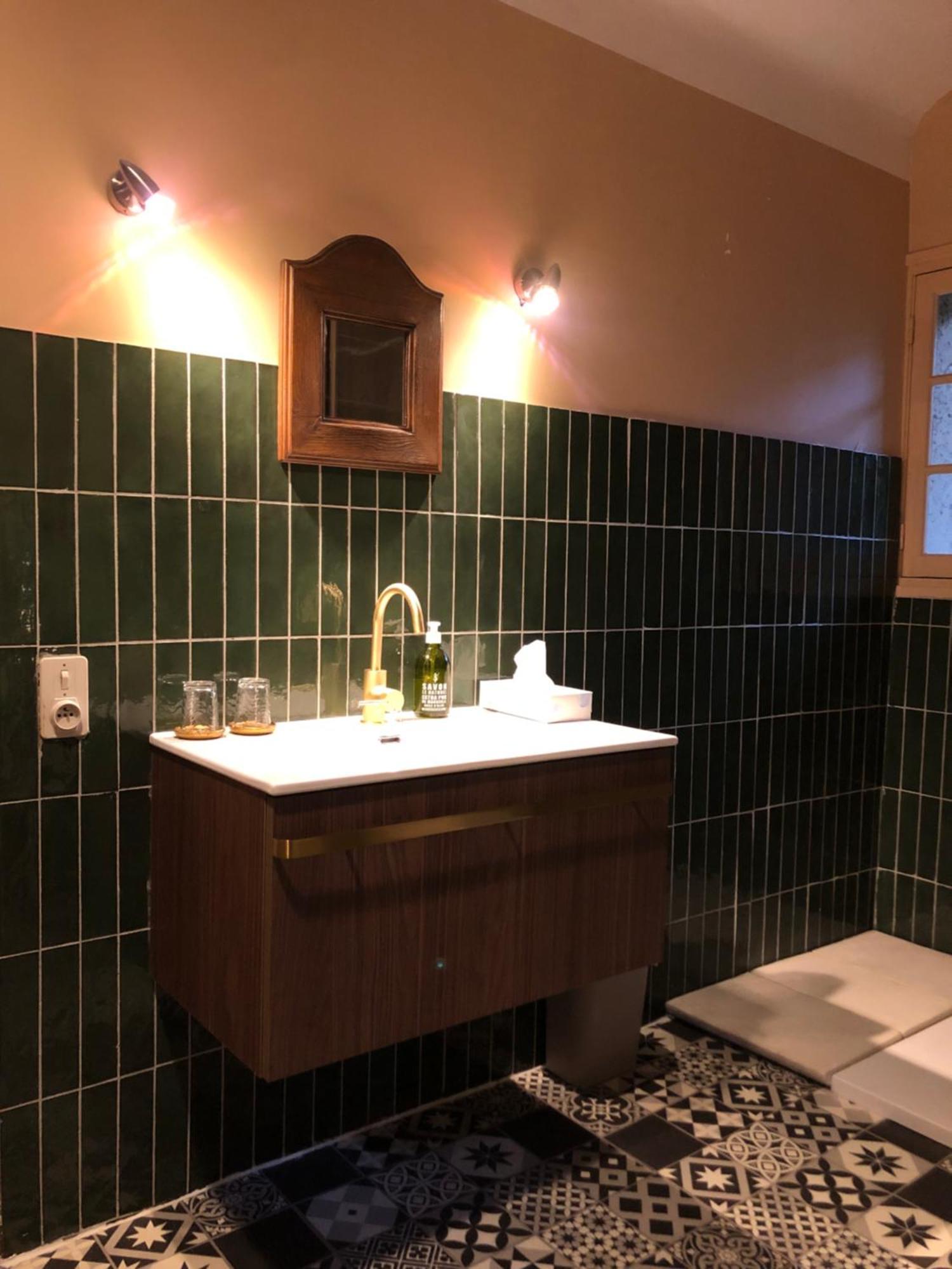 La Maison Aux Murs Anciens Et Ses Homestay